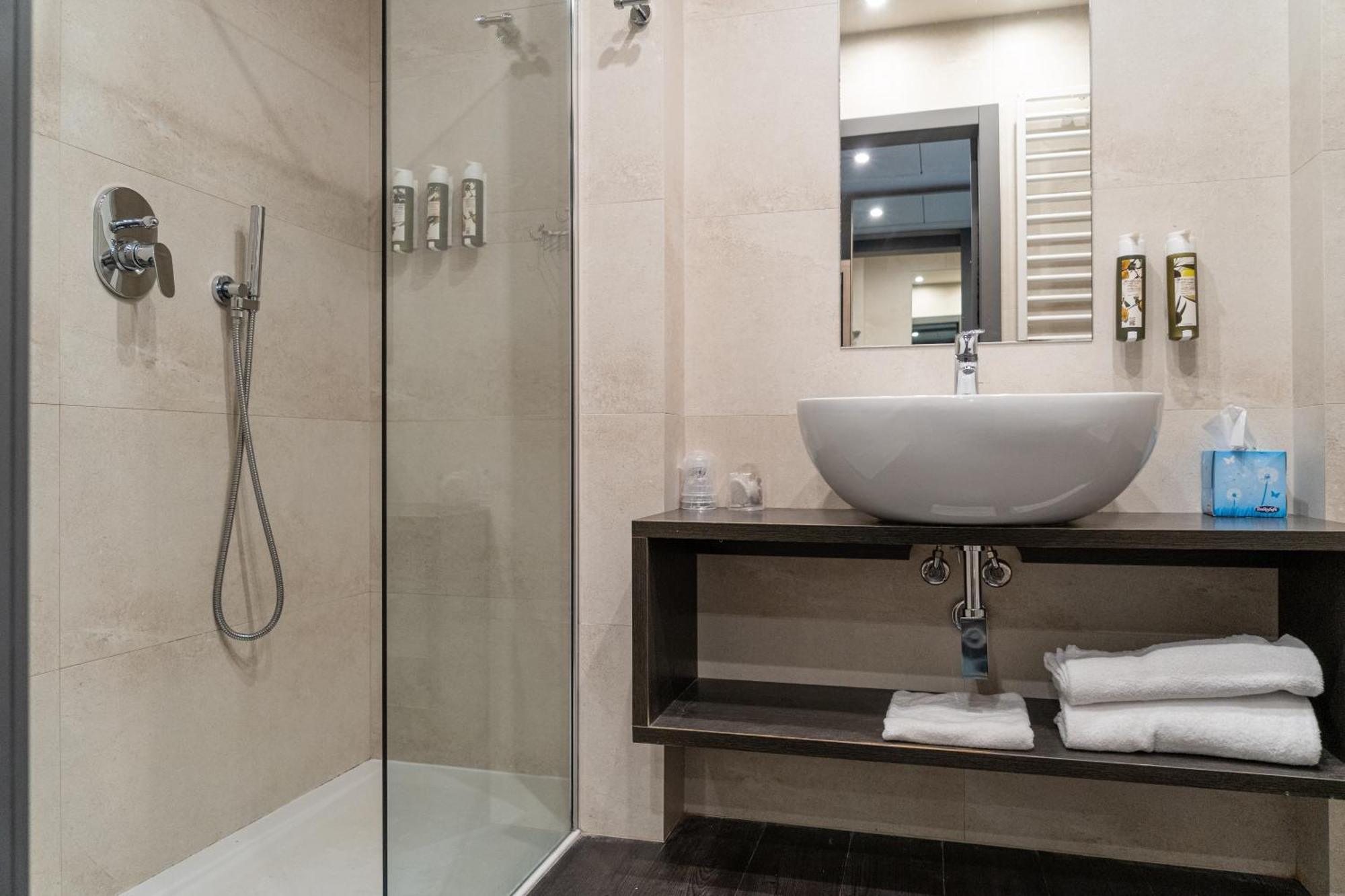 Hotel Desiree - Garda Collection