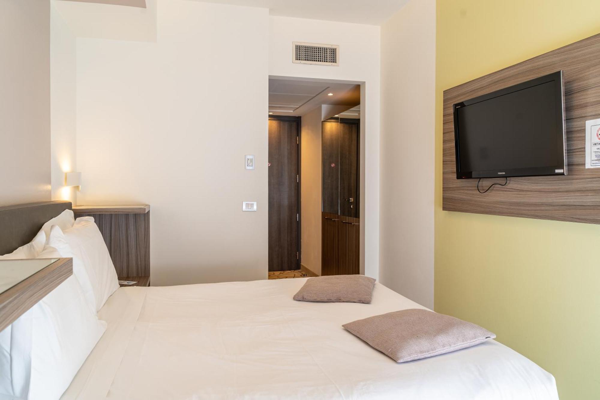 Hotel Desiree - Garda Collection 3*
