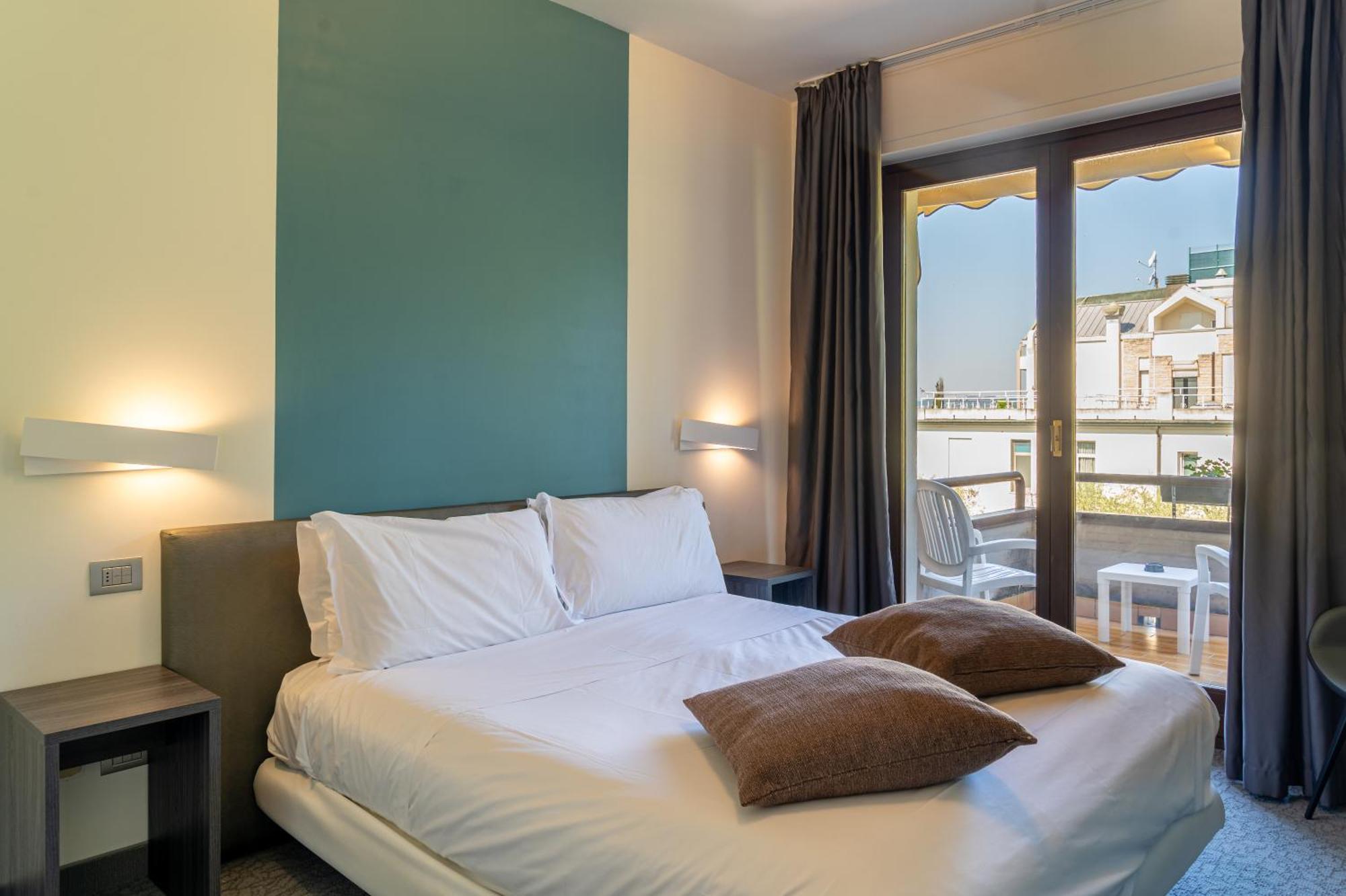 Hotel Desiree - Garda Collection